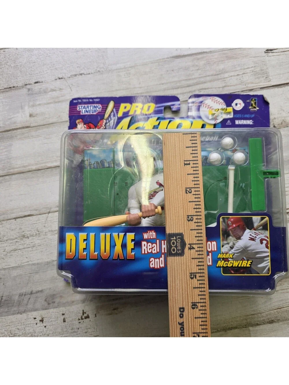 1998 STARTING LINEUP Pro Action Mark McGwire Collectible Figure St. Louis Cards